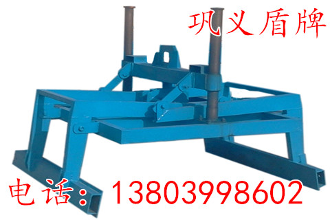 自保溫砌塊設備-碼垛機